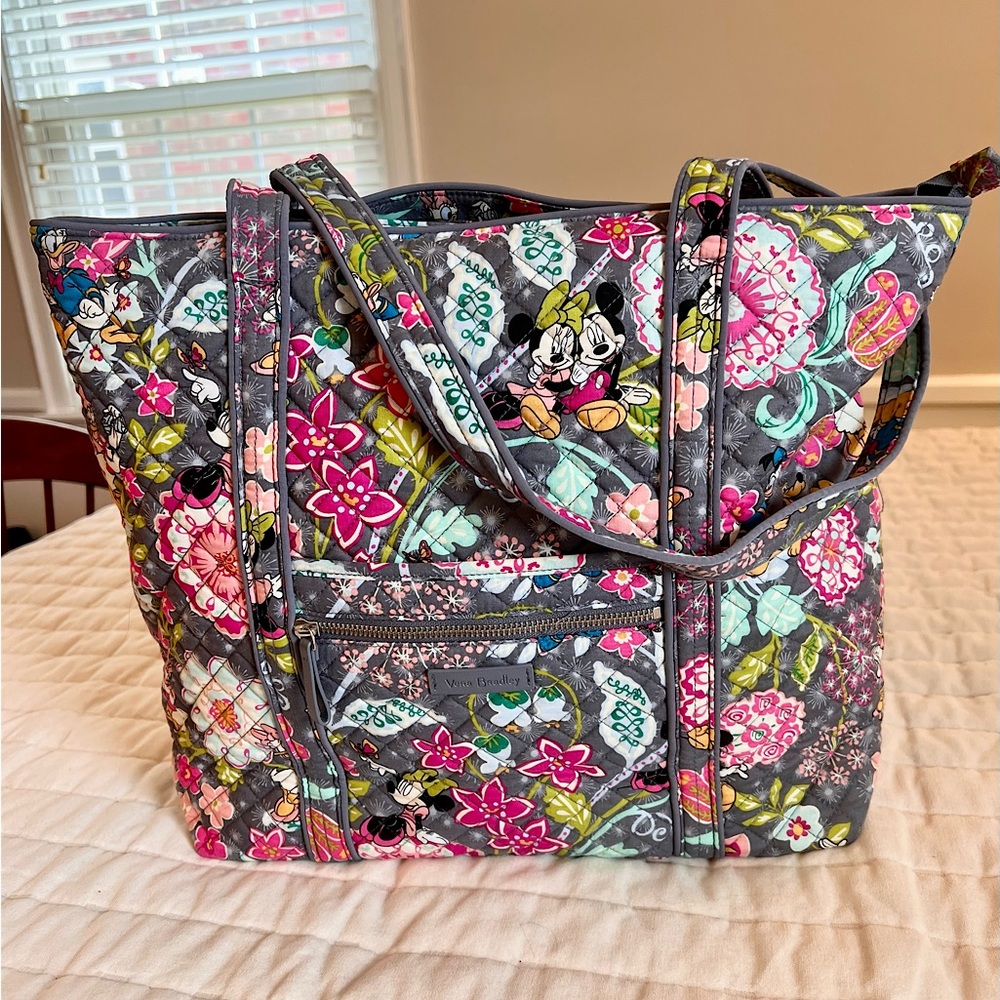 Vera Bradley Disney Mickey And Friends Vera Tote NWOT